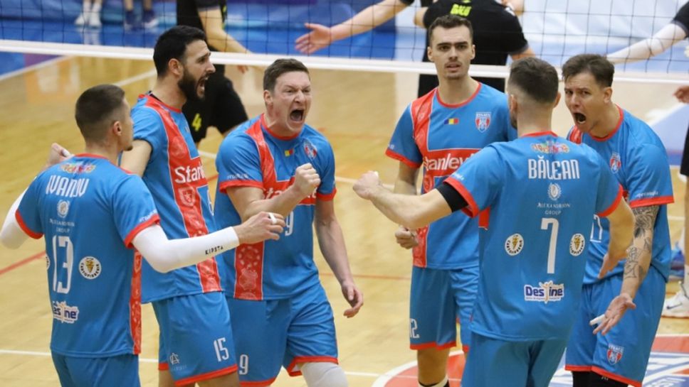 Националите Красимир Георгиев и Светослав Иванов и техният Стяуа Букурещ