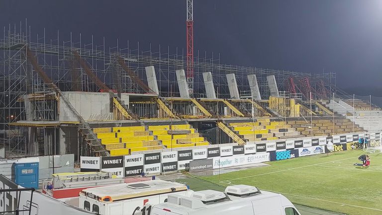 Строителството на трибуна Бесика на стадион Локомотив продължава да напредва