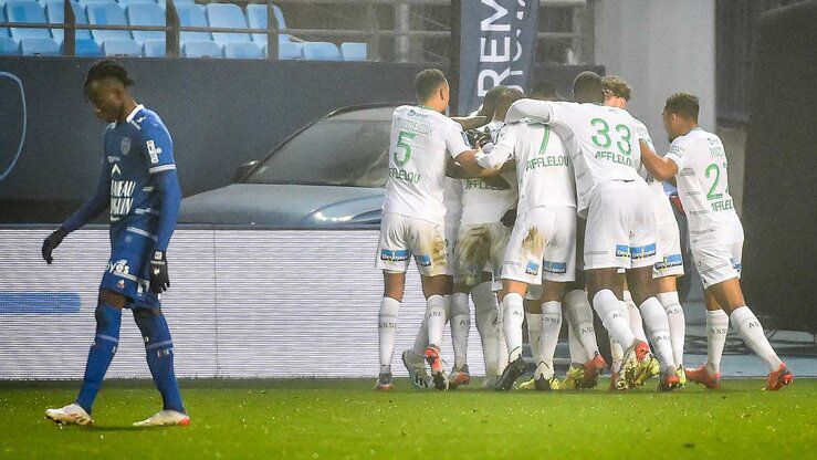 Сент Етиен с втора поредна победа, но остава в зоната на изпадащите в Лига 1