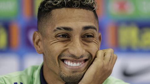  Рафиня: Бразилия би трябвало да мисли единствено за офанзивата 