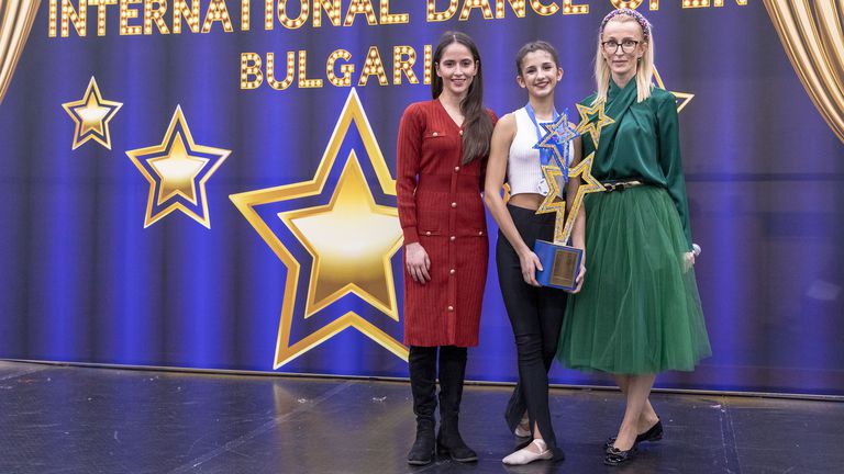 Радост Брайкова от Балетно студио Джулия е първата българска балерина