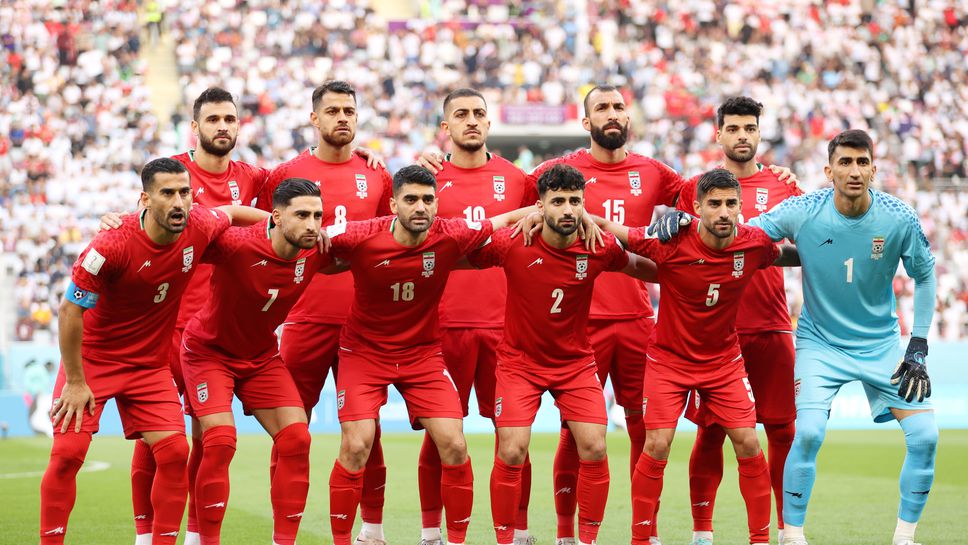 Иранците отказаха да пеят химна си преди мача с Англия
