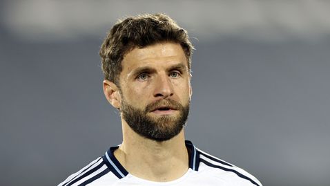  В Байерн се надяват Томас Мюлер да се завърне в клуба 