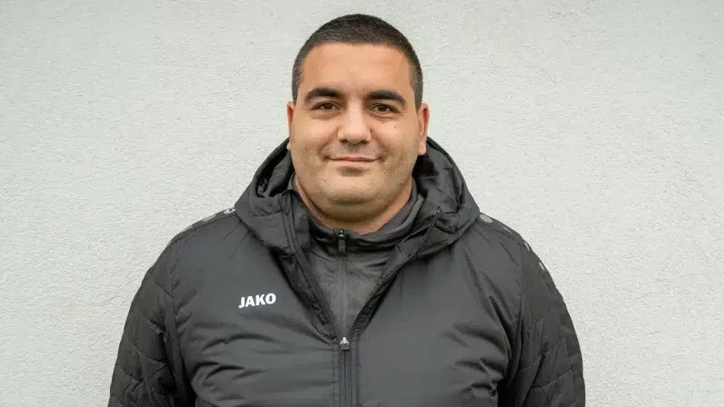 Треньор на Аксаково се завърна на терена