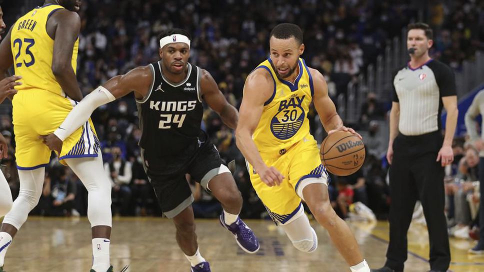 Голдън Стейт се справи със Сакраменто въпреки проблемите