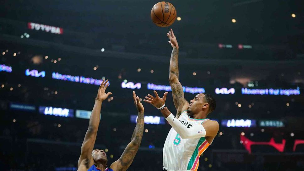 Дежонте Мъри с “трипъл-дабъл” срещу Клипърс