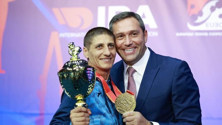 Българският бокс изпраща година в която бяха спечелени 24 медала