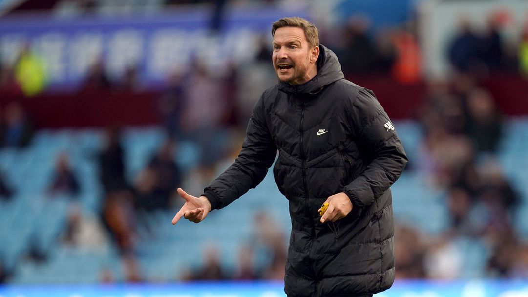 Асистентът на Гуардиола: Пеп е много доволен, не е лесно да му се харесаш