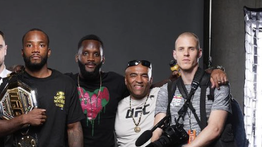 Треньорът на Леон Едуардс предпочита Бърнс да бъде следващ съперник за шампиона