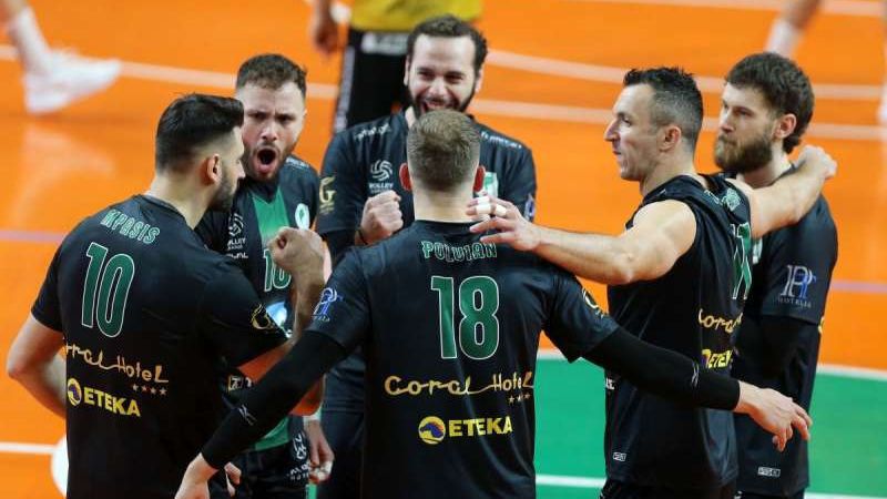 Боян Йорданов и Милон загубиха, но продължават за Купата на CEV