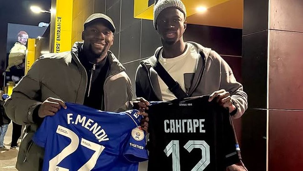 Звездата на ЛевскиМустафа Сангаре се възползва от паузата в шампионата