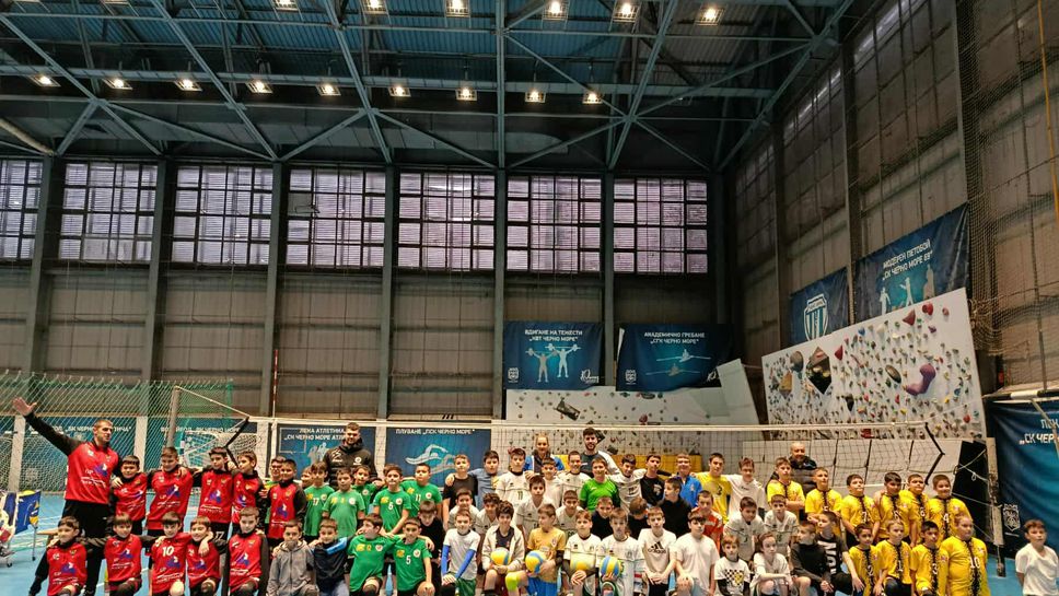 Годината за най младите волейболисти във Варна се оказа доста