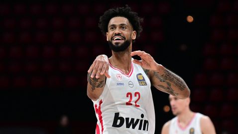  Олимпиакос проспа първото полувреме, само че продължава без неточност в Гърция 