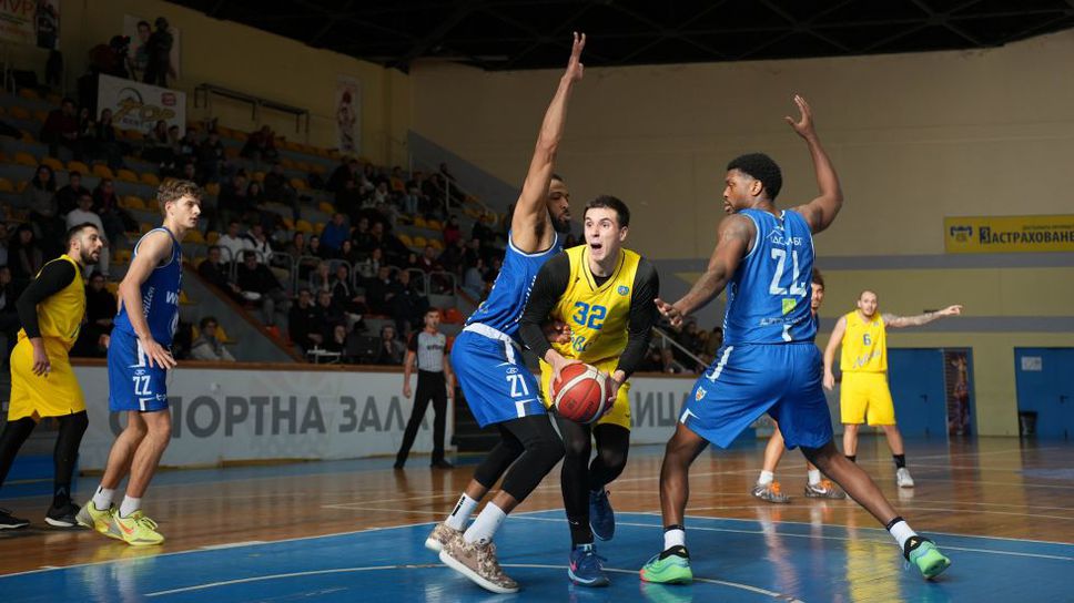 Левски изненада Спартак Плевен за втората си победа за сезона