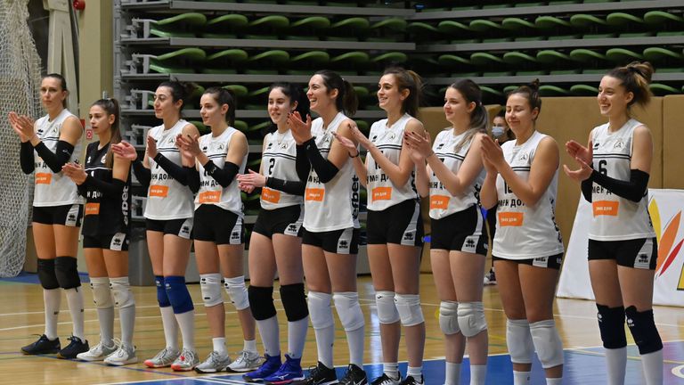 Женският волейболен отбор на Славия започна с победа в контролите