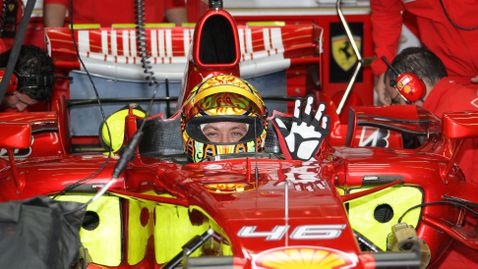 Валентино Роси: Майка ми ме притискаше да отида във Формула 1
