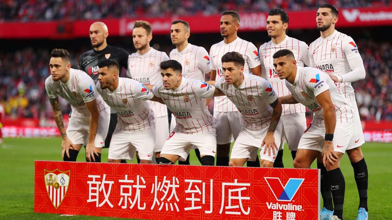  Севиля се избави от загуба с късни голове против Селта 