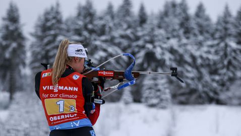 Норвегия с изстрадана победа в женската щафета в Антхолц