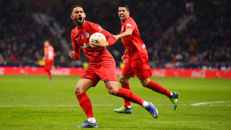  Атлетико Мадрид надделя Валенсия с изумителен поврат от 0:2 