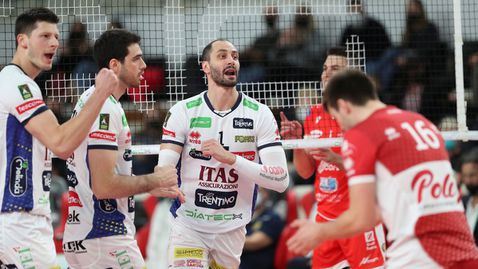 Силен Матей Казийски със 17 точки и MVP, Тренто удари Равена в Италия🏐