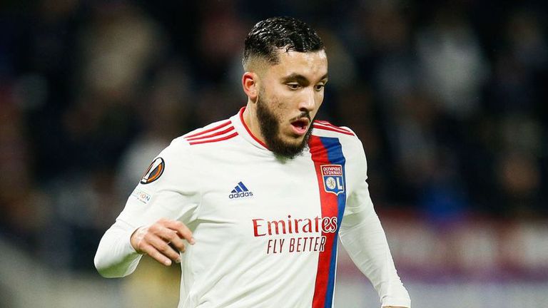  Ливърпул се интересува от гений на Лион 