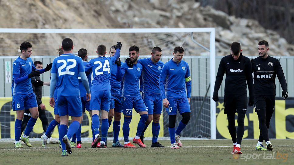 Локомотив (Пловдив) - Марица