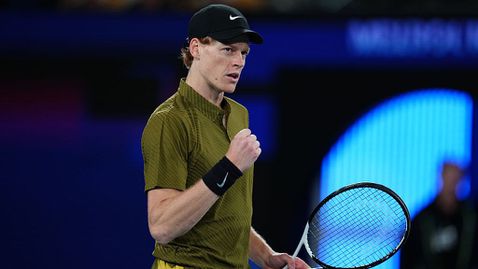 Яник Синер даде само седем гейма по пътя към 16-ата си поредна победа на Australian Open