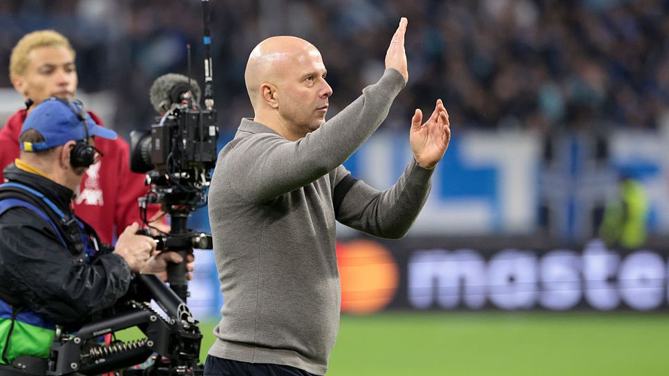 Легендата на ЛивърпулСтивън Джерард похвали мениджъра на отбора Арне Слот