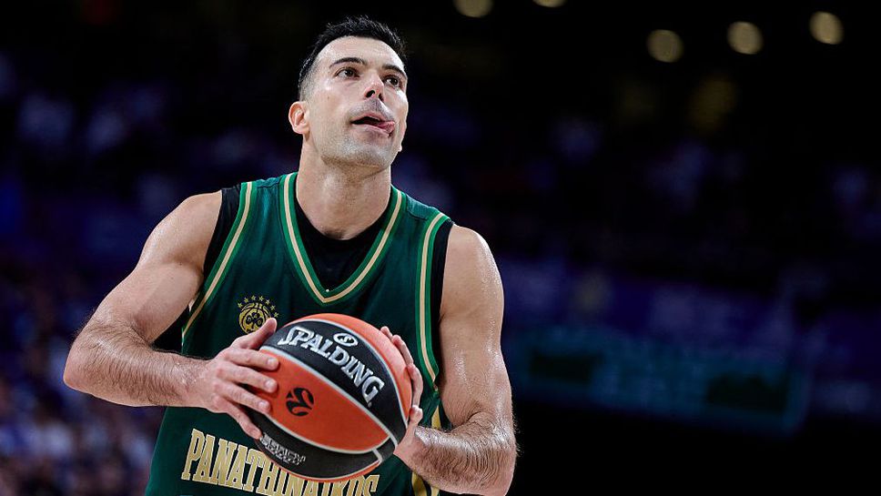 Костас Слукас преживя рядко лоша вечер при загубата на Панатинайкос