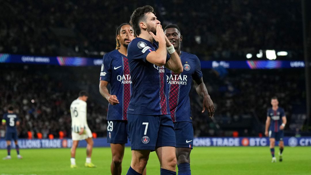 ПСЖ с шанс да атакува върха в Лига 1