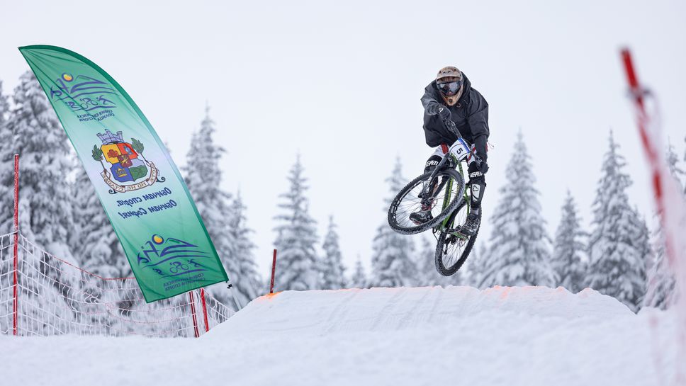 Спусканията с директни елиминации с колела върху сняг и състезания