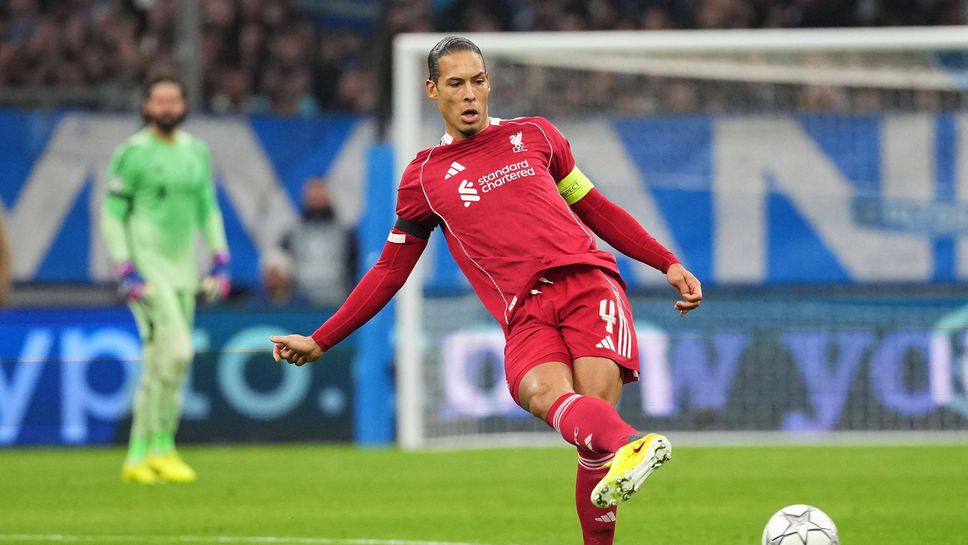 Капитанът на ЛивърпулВирджил ван Дайк е окуражен от последните представяния