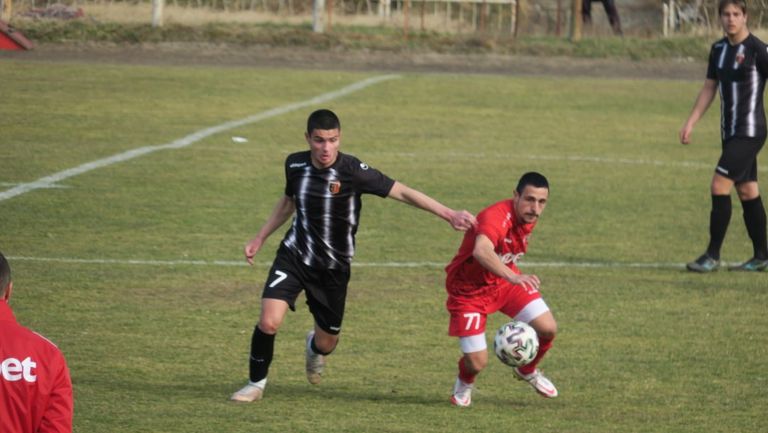 Дублиращият тим на Локомотив Пловдив загуби от последния в класирането
