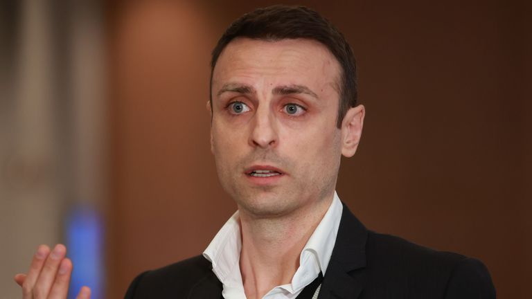  Бербатов: Няма да се откажем, до момента в който не забележим, че нещата се усъвършенстват 