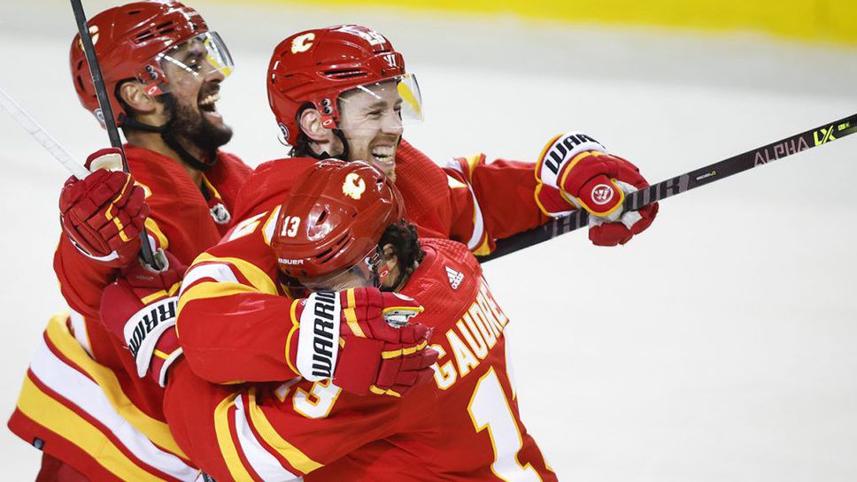 Калгари изравни клубен рекорд с десета поредна победа в НХЛ
