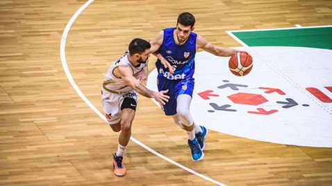  Спартак Плевен се раздели с гард 