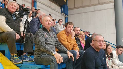 Везенков подкрепи свой близък човек