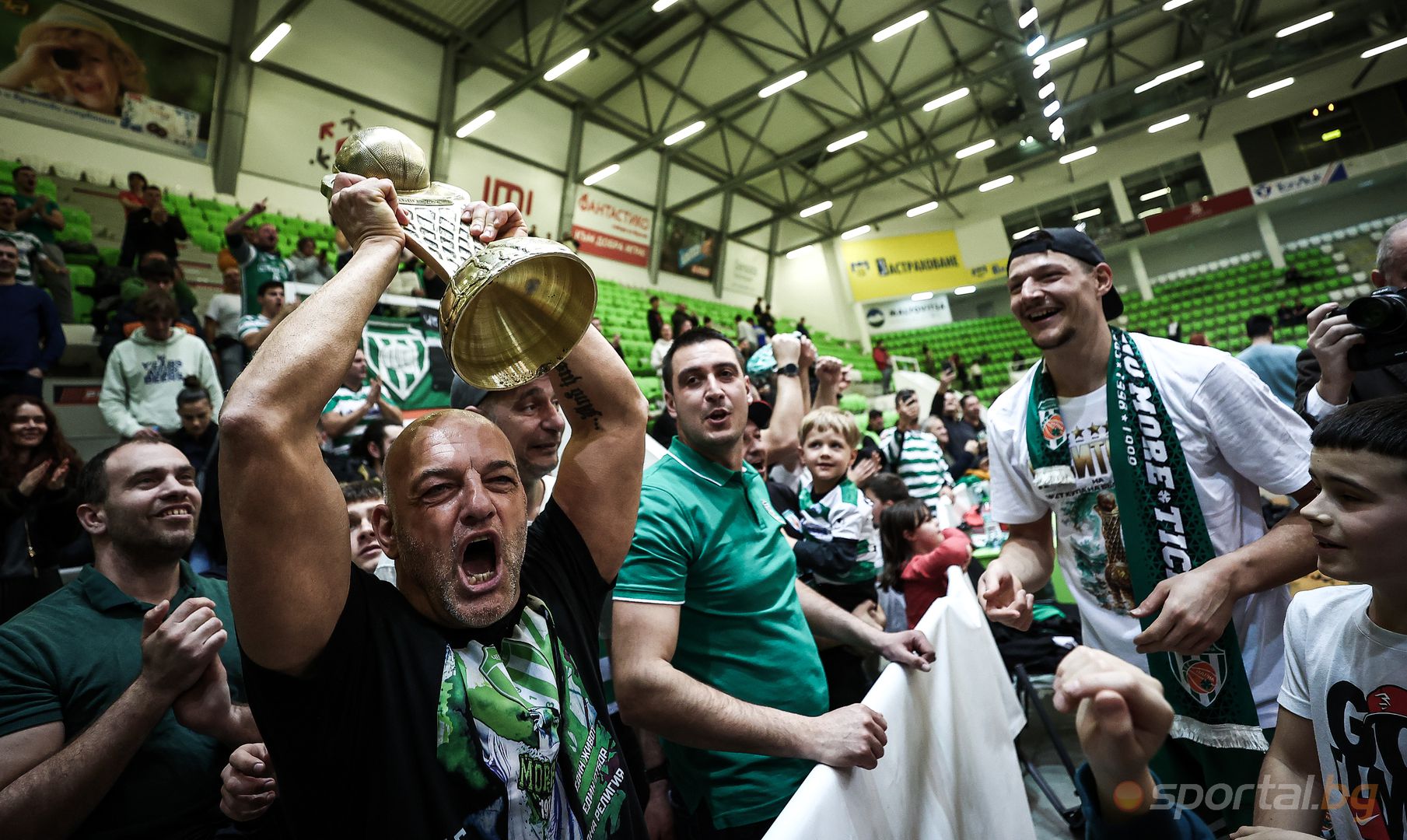 Локомотив Пловдив : Черно море Тича