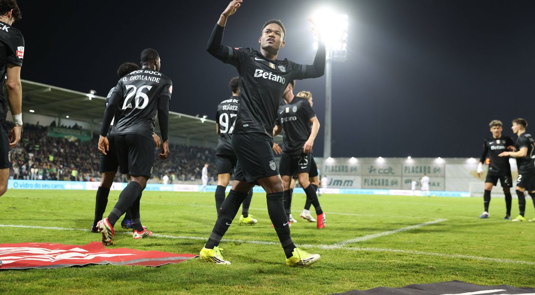 Спортинг доближи върха само на точка след класическа победа