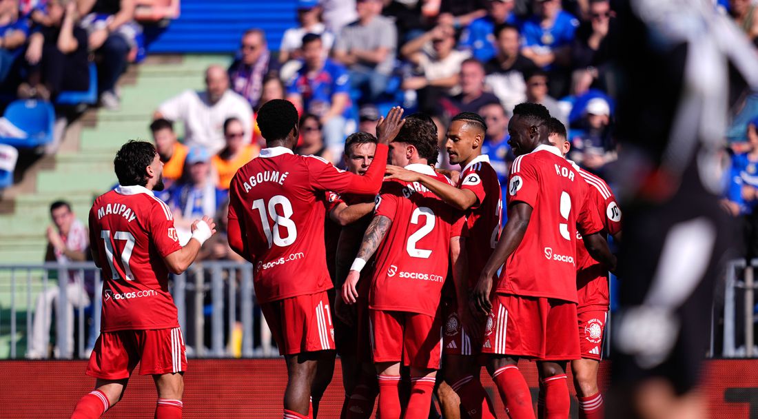 Севиля пак не очарова, но някак стигна до трите точки