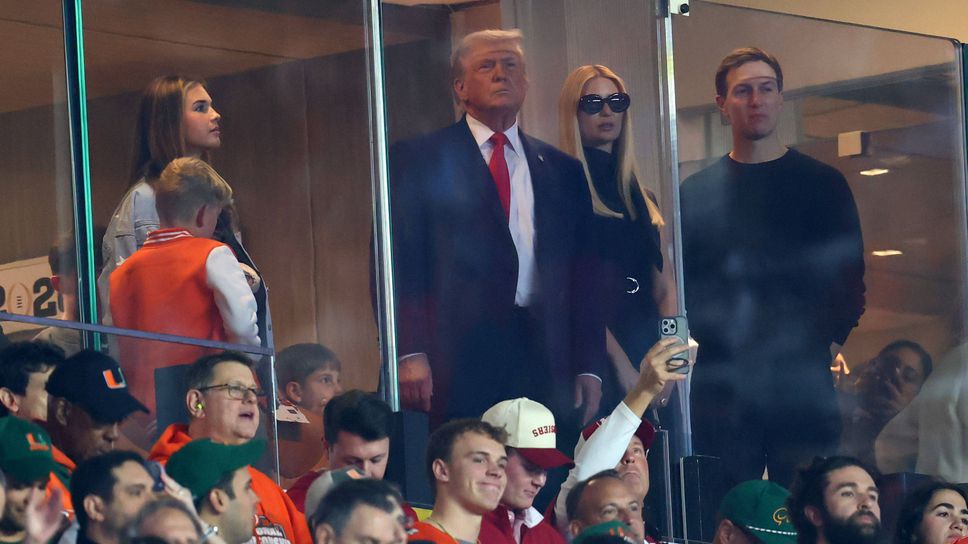 Доналд Тръмп поздрави хокеистите на САЩ, заяжда се с Канада