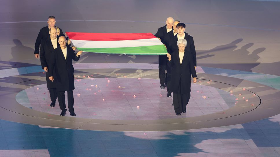 Следете със Sportal.bg закриването на Олимпиадата: Спортните делегации започнаха да влизат една по една