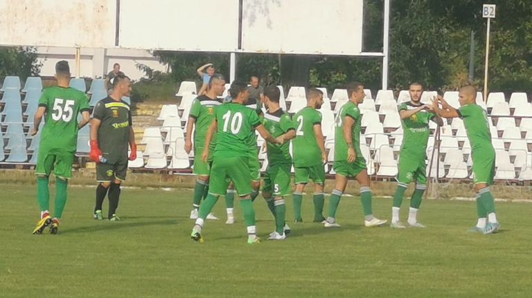 Устрем Дончево ще разчита на нови вратари през идния сезон