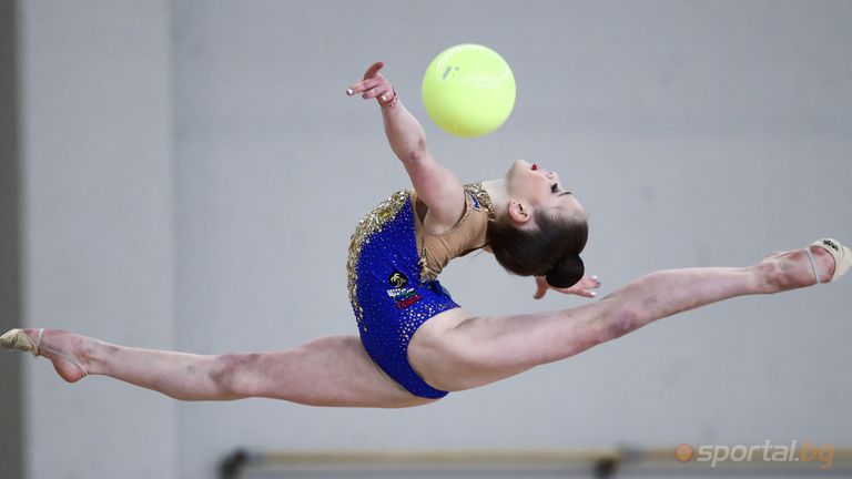 Стилияна Николова стартира участието си на Европейското със силна игра на топка