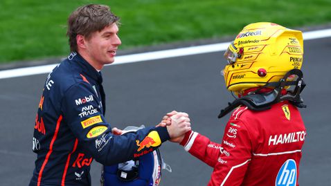  Верстапен настига Хамилтън по забавни индикатори 