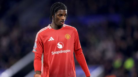  Манчестър Юнайтед евентуално ще може да разчита на последното си попълнение след паузата 