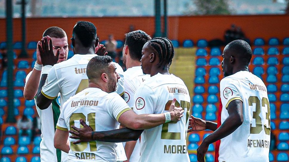 Здравко Димитров и компания продължават с победите