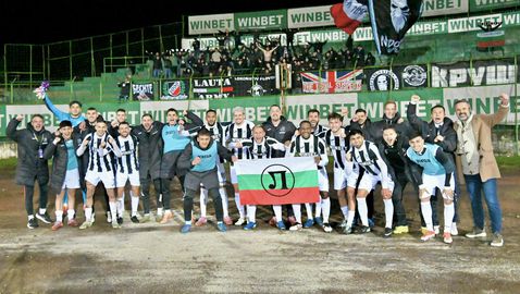 Локомотив (Пловдив) си тръгна с трите точки след обрат под Околчица