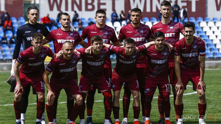 Старши треньорът на Септември Славко Матич определи група от 27