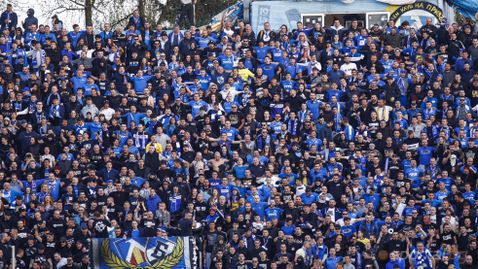  Феновете ще надъхват 